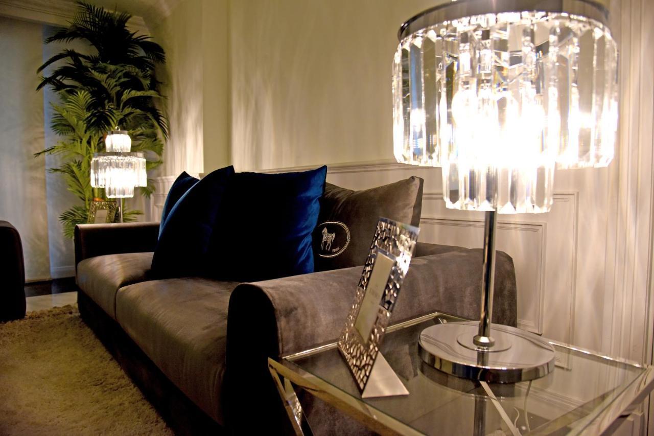 Versace Tower Luxury Suites - Downtown Beirut Exterior photo